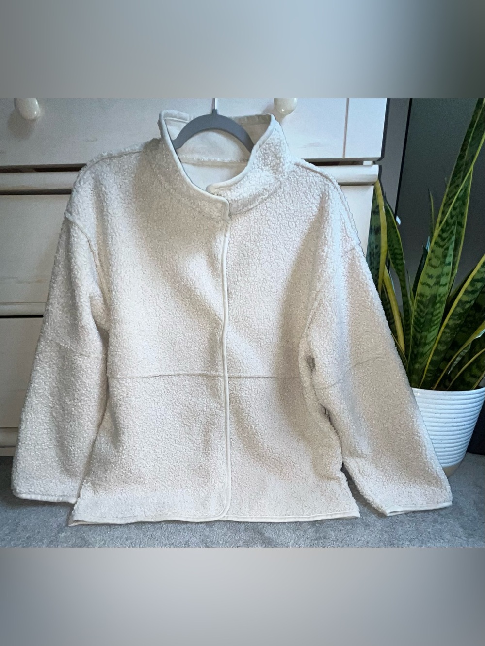 NWOT Tommy Bahama Reversible Faux Shearling Coat S-Oversized - Picture 5 of 6